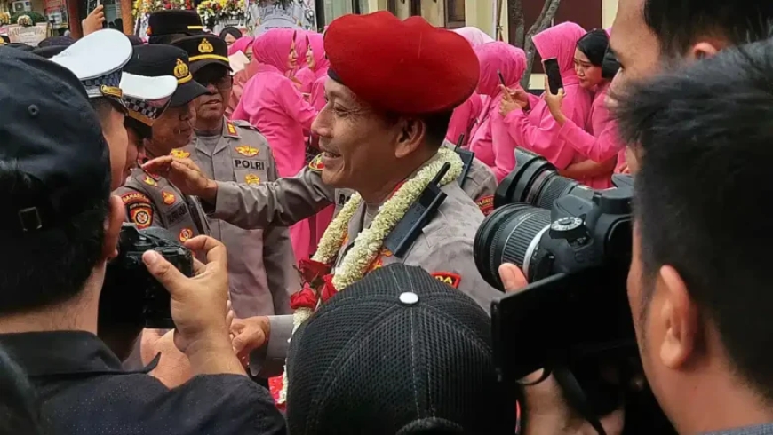 Perpisahan Penuh Haru, Kombes Rama Resmi Tinggalkan Polresta Banyuwangi Pindah Tugas ke Polda Papua