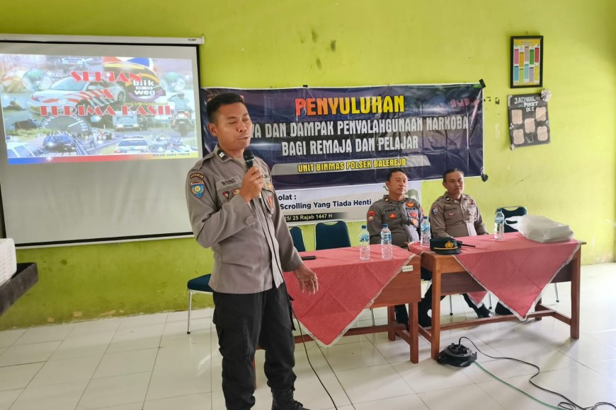 Polsek Balerejo Gelar Sosialisasi Bahaya Narkoba dan Tertib Lalu Lintas di SMPN 2 Balerejo