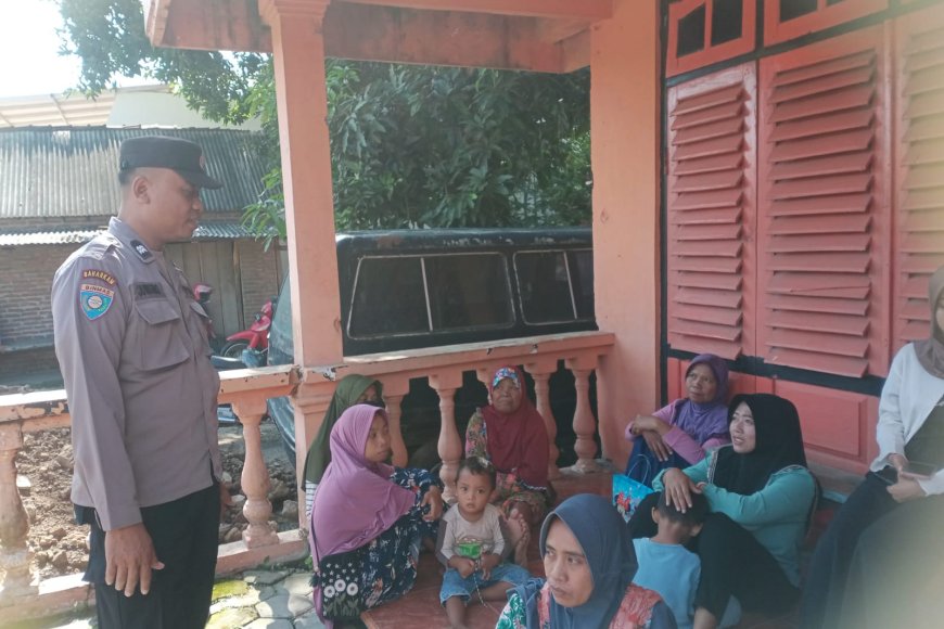 Bhabinkamtibmas Desa Balerejo Laksanakan Kunjungan Kamtibmas dan Sampaikan Imbauan Keamanan