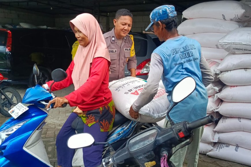 Dukung Ketahanan Pangan, Bhabinkamtibmas Polsek Balerejo Ajak Petani Manfaatkan Lahan Pekarangan