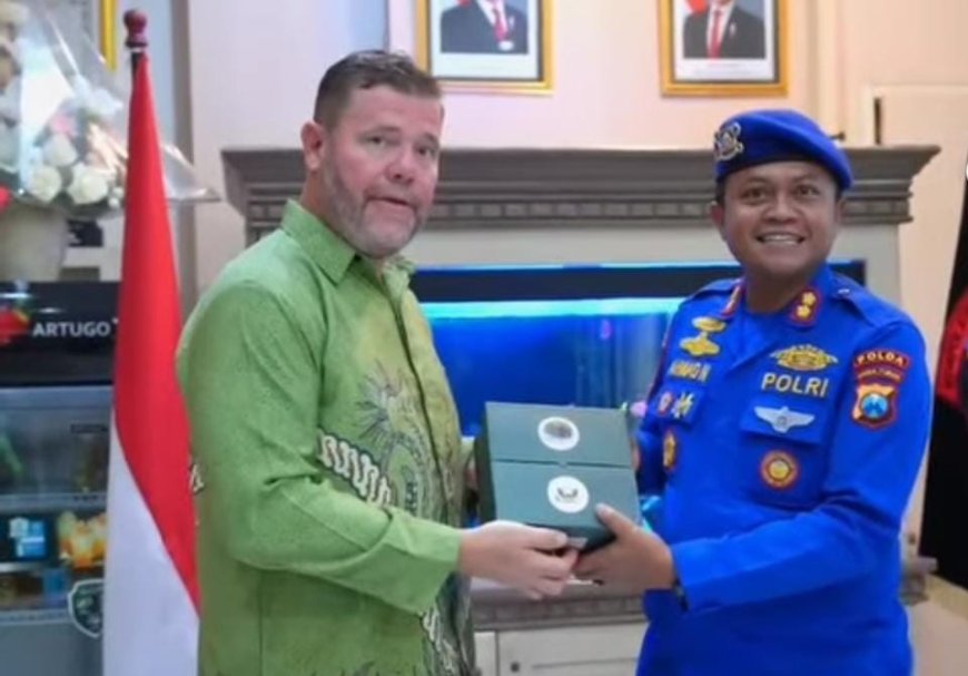 Polda Jatim Raih Penghargaan U.S FWS, Sinergi Internasional Berantas Perdagangan Satwa Liar